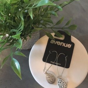 Avenue Earrings New!